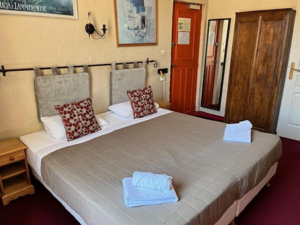 Hotel Le Colbert Avinyon Dış mekan fotoğraf